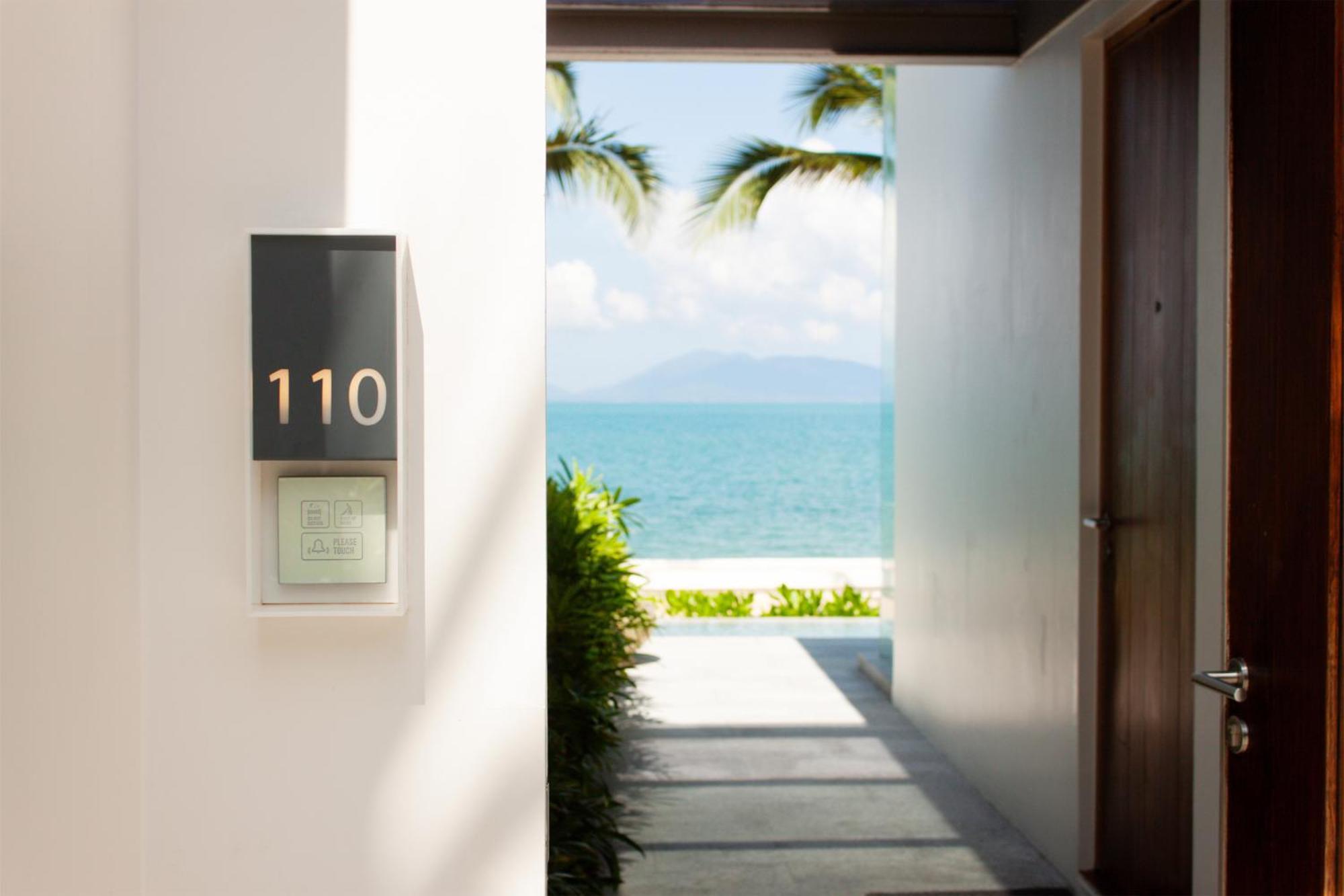 Explorar Koh Samui - Adults Only Resort And Spa Mae Nam Exterior photo A view of the beach from a villa at the resort